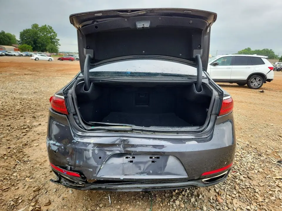 2017 KIA CADENZA PREMIUM  