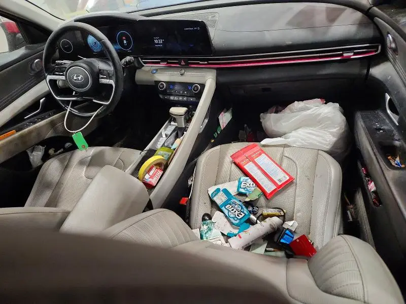 2023 HYUNDAI ELANTRA LIMITED  