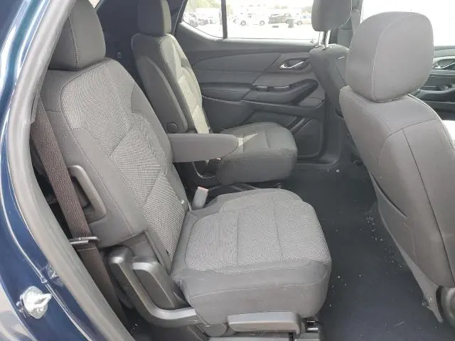 2022 CHEVROLET TRAVERSE LT  