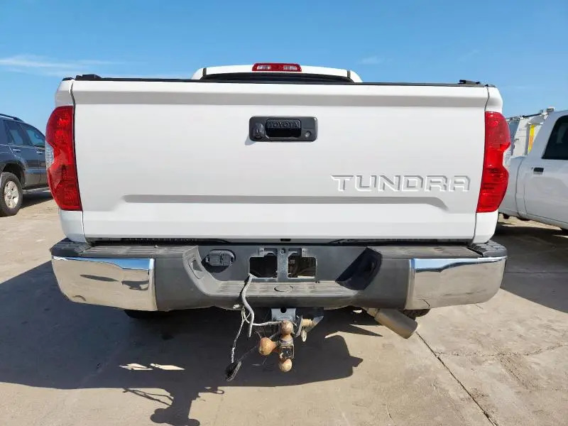 2015 TOYOTA TUNDRA CREWMAX LIMITED  