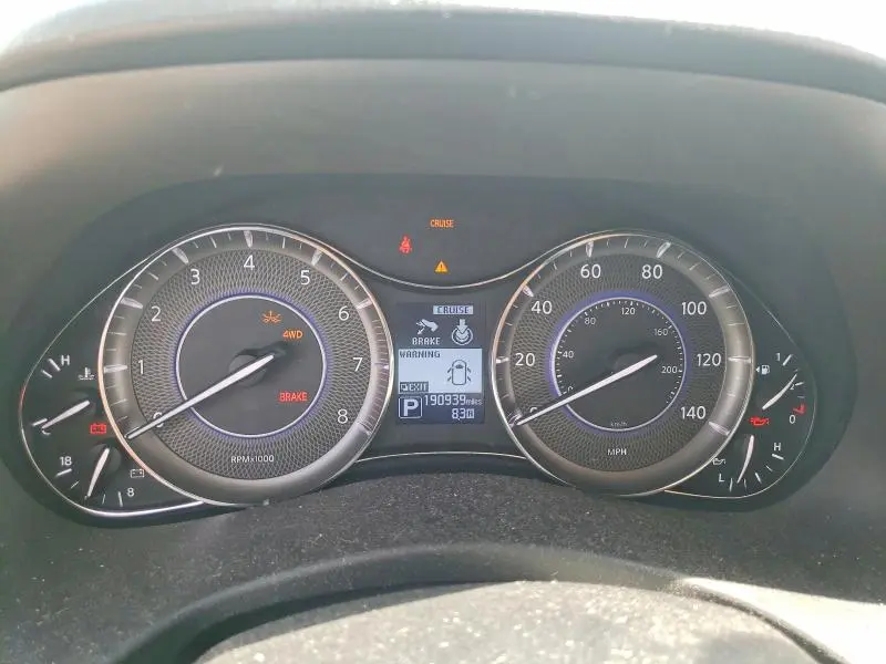 2015 INFINITI QX80 BASE  