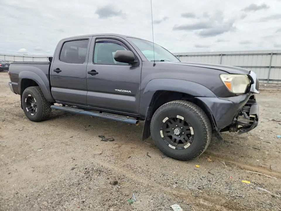 2015 TOYOTA TACOMA V6  