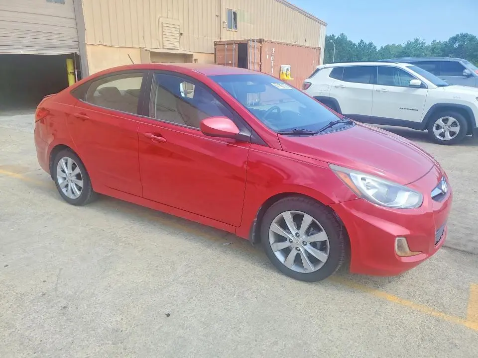 2012 HYUNDAI ACCENT GLS  