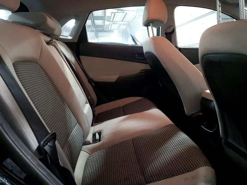 2023 HYUNDAI KONA SE  