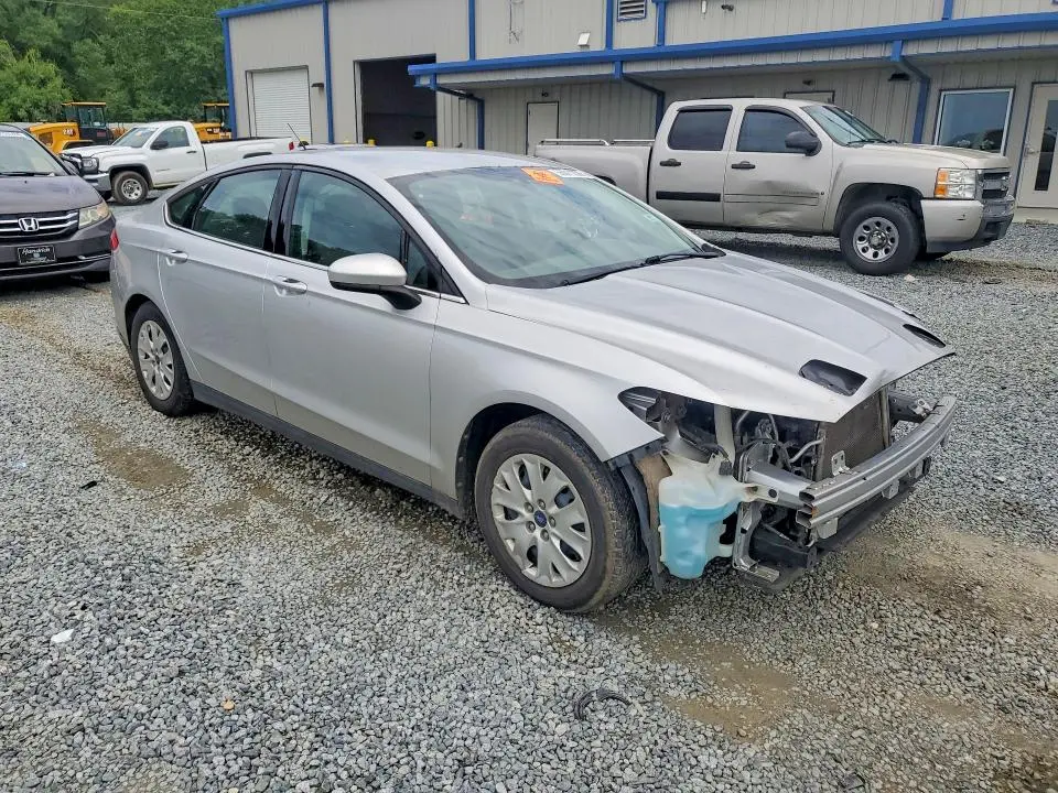 2013 FORD FUSION S  