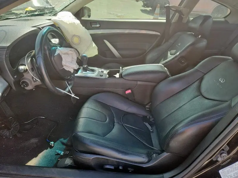 2013 INFINITI G37 JOURNEY  