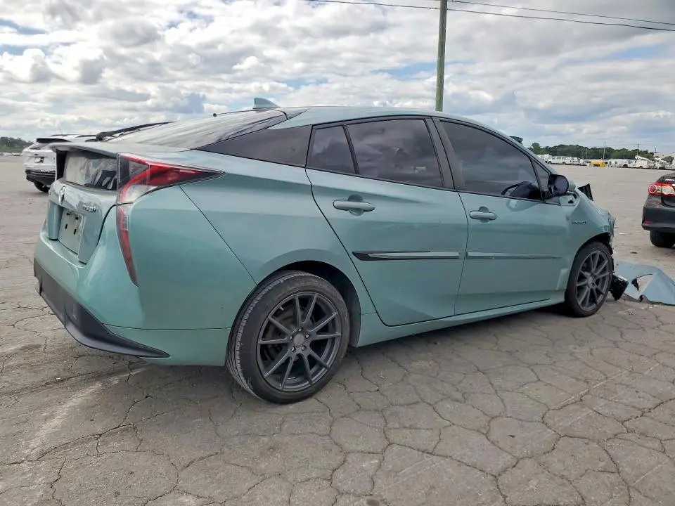 2016 TOYOTA PRIUS FOUR TOURING  