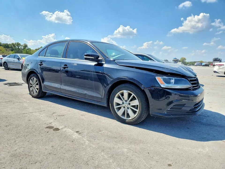 2015 VOLKSWAGEN JETTA SE  