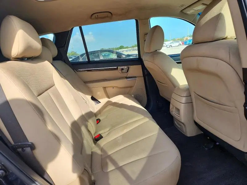 2011 HYUNDAI SANTA FE GLS  