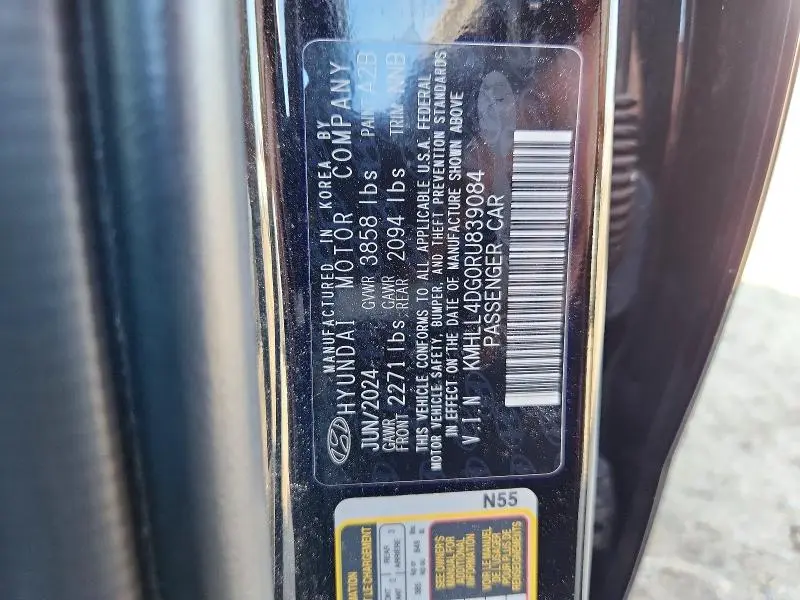 2024 HYUNDAI ELANTRA SE  