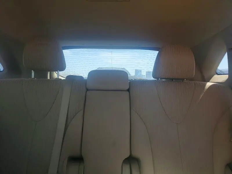2013 TOYOTA VENZA LE  