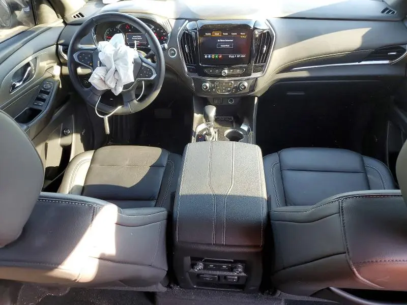 2023 CHEVROLET TRAVERSE LT  