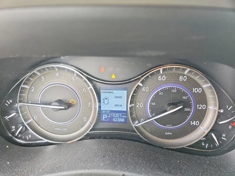 2015 INFINITI QX80 BASE  