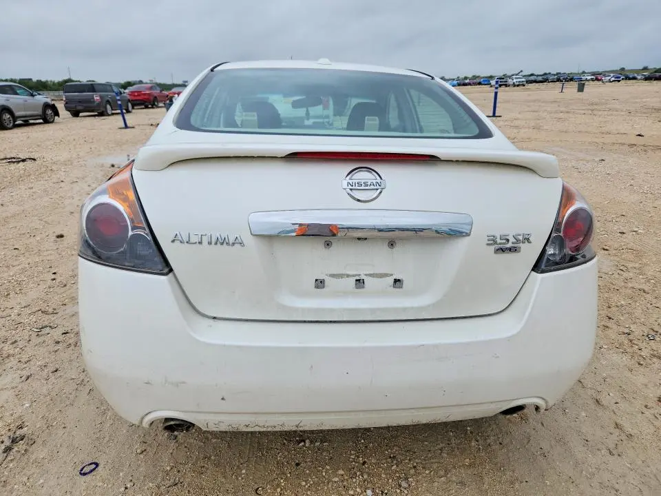 2010 NISSAN ALTIMA SR  