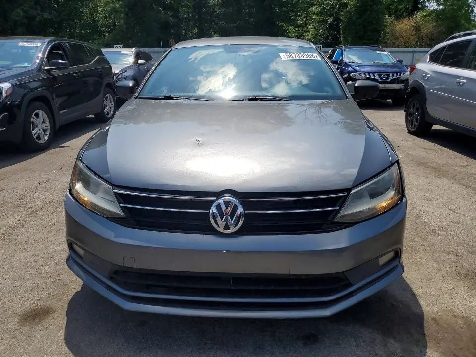 2016 VOLKSWAGEN JETTA SPORT  
