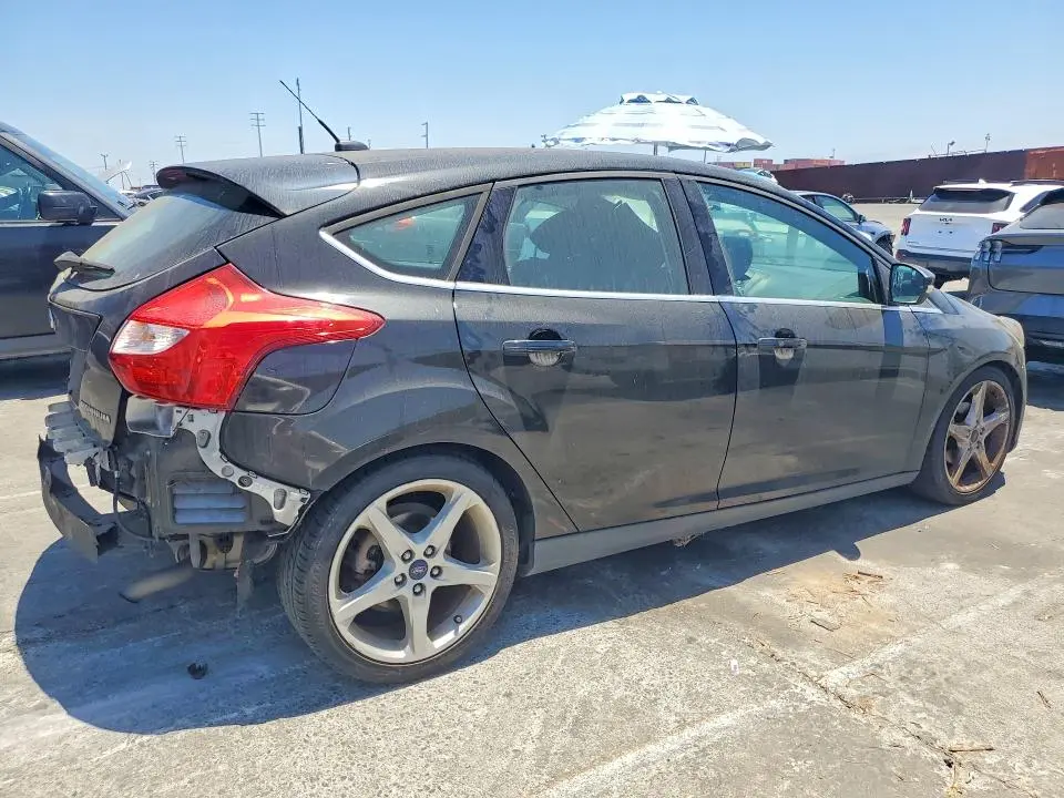 2014 FORD FOCUS TITANIUM  