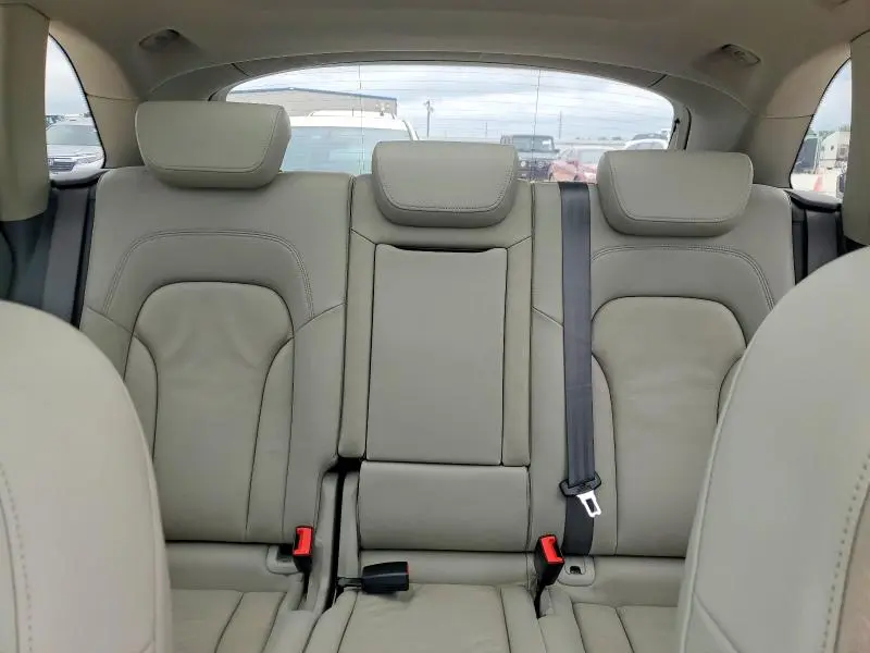 2010 AUDI Q5 PREMIUM PLUS  