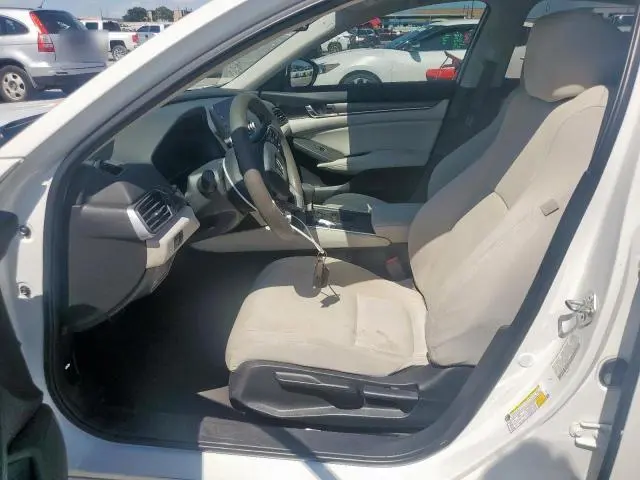 2018 HONDA ACCORD LX  