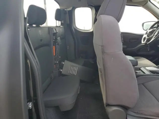 2024 NISSAN FRONTIER S  