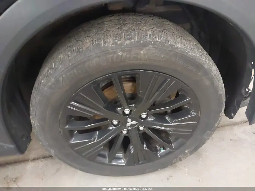 2019 MITSUBISHI ECLIPSE CROSS LE