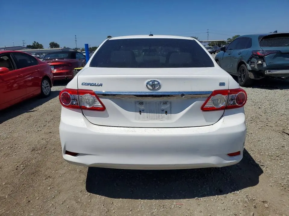 2011 TOYOTA COROLLA LE  