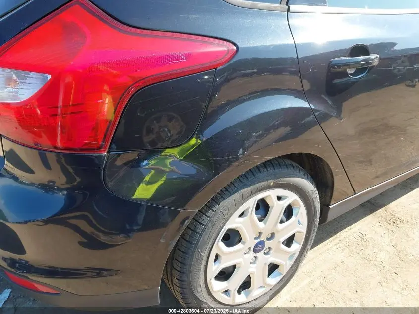 2012 FORD FOCUS SE