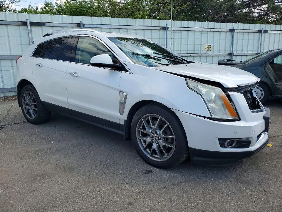 2015 CADILLAC SRX PERFORMANCE COLLECTION  