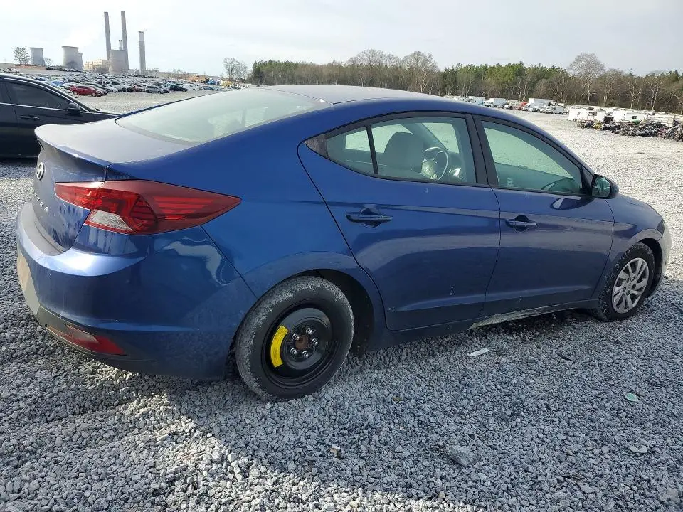2019 HYUNDAI ELANTRA SE  