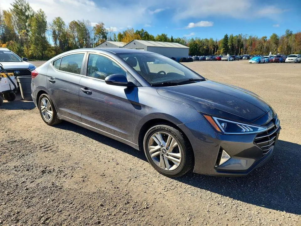 2020 HYUNDAI ELANTRA SEL  