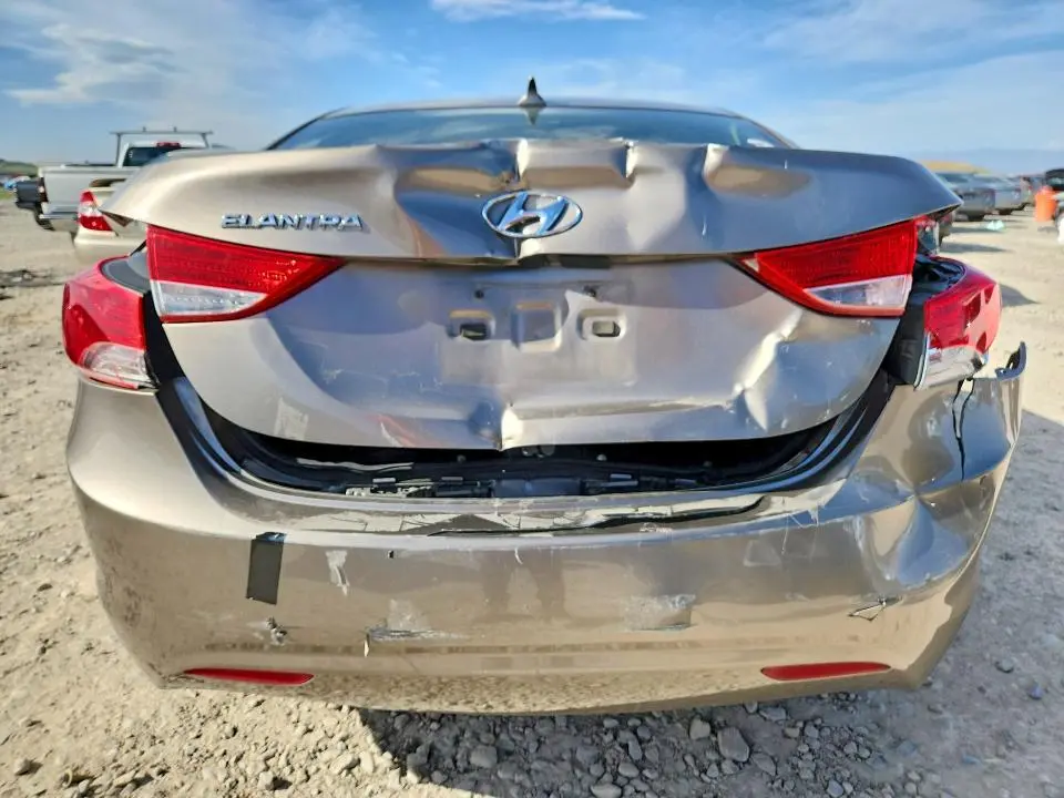 2013 HYUNDAI ELANTRA GLS  