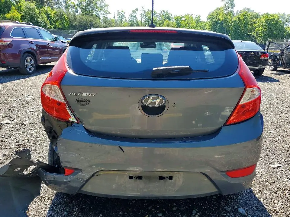 2013 HYUNDAI ACCENT SE  