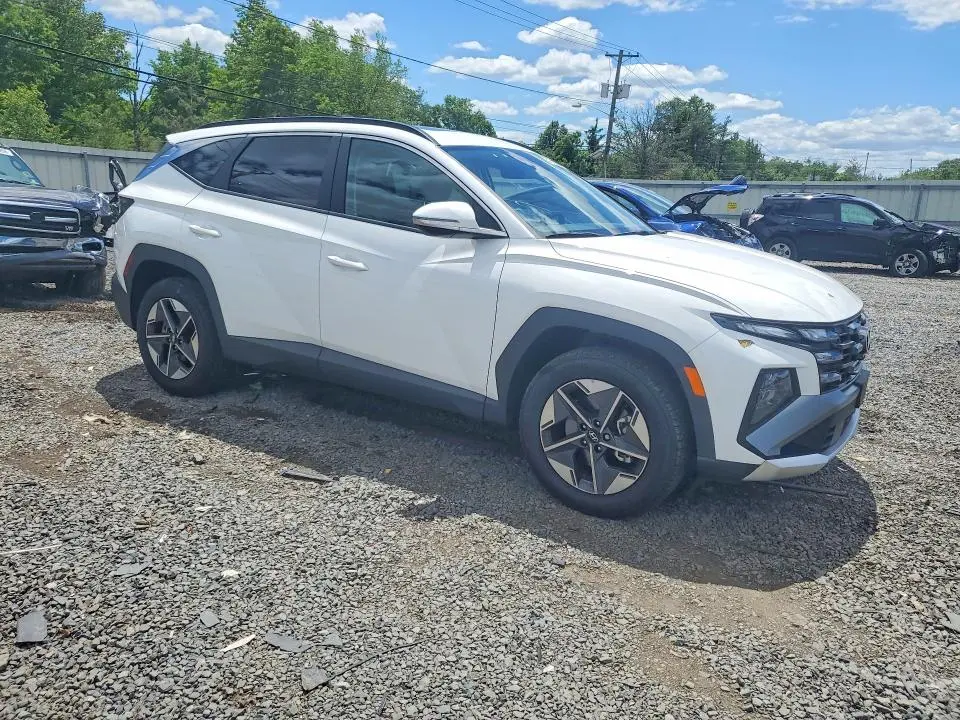 2025 HYUNDAI TUCSON SEL  