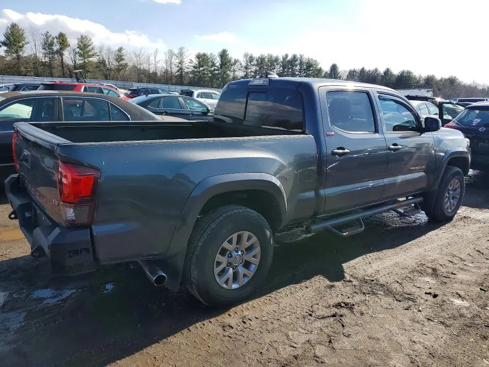 2020 TOYOTA TACOMA SR5 V6  