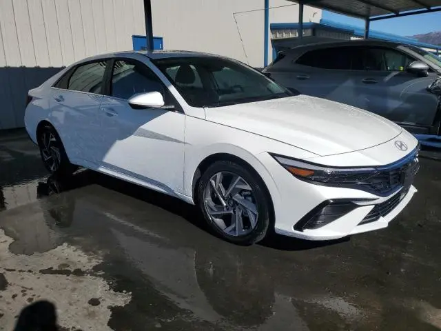 2025 HYUNDAI ELANTRA SEL  