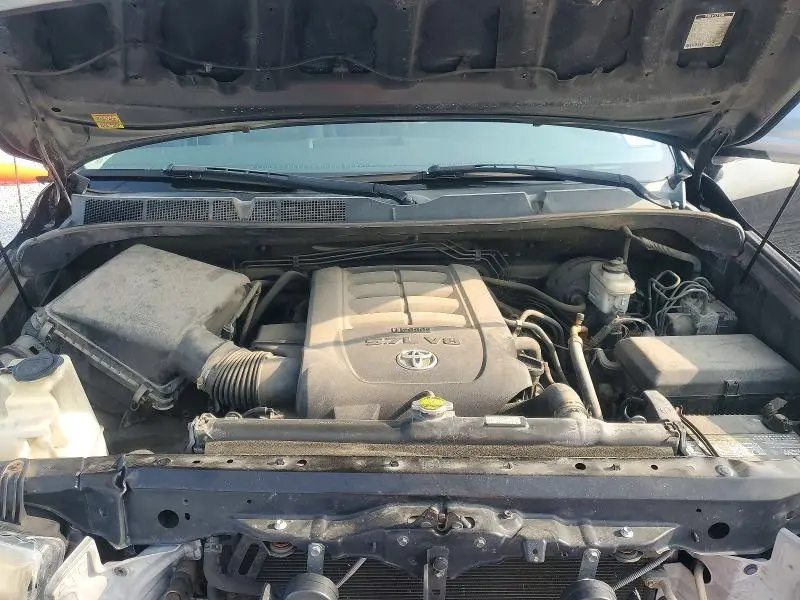 2011 TOYOTA TUNDRA CREWMAX SR5  