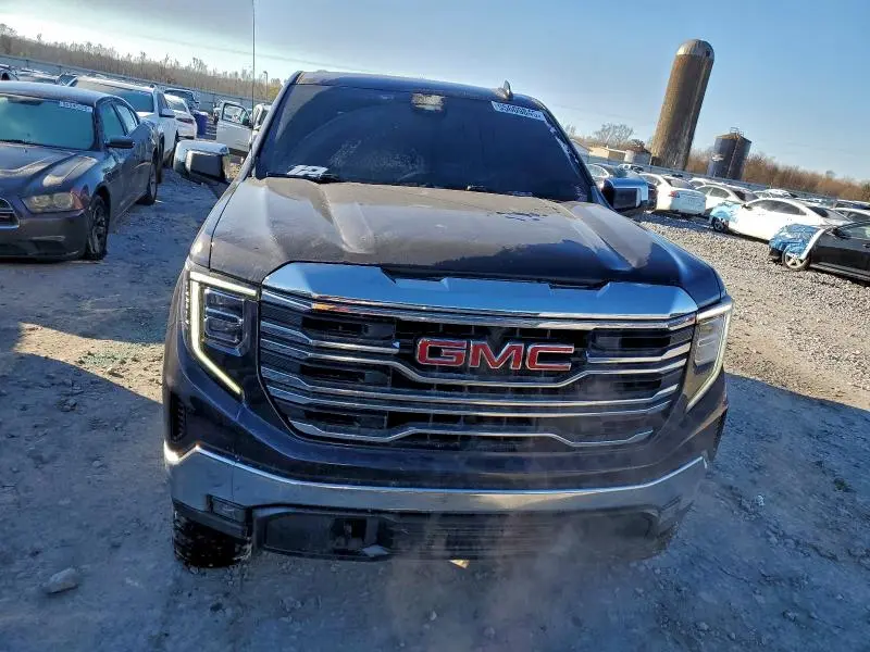 2022 GMC SIERRA K1500 SLT  