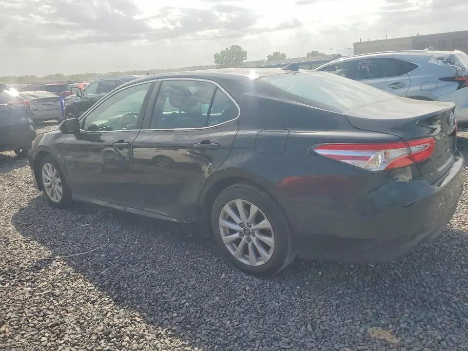 2020 TOYOTA CAMRY LE  