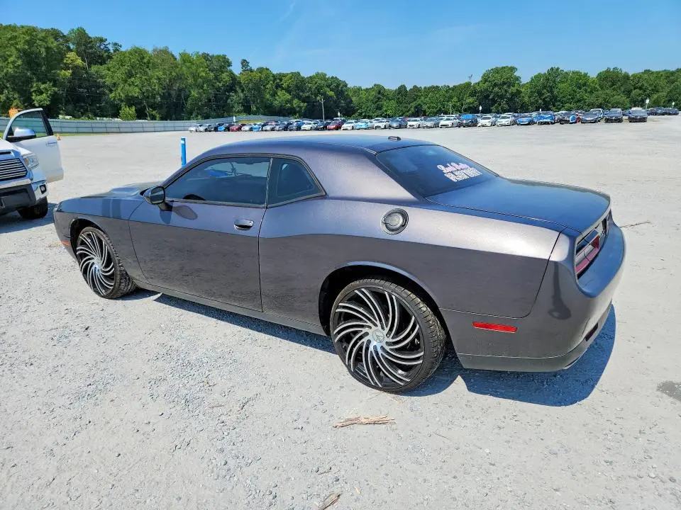 2015 DODGE CHALLENGER SXT  