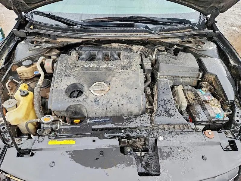 2010 NISSAN ALTIMA SR  