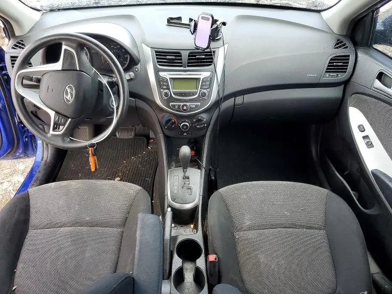 2013 HYUNDAI ACCENT GS  