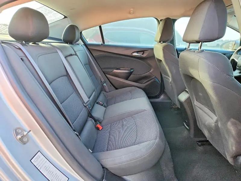 2017 CHEVROLET CRUZE LT  