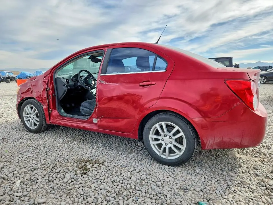 2013 CHEVROLET SONIC LT  