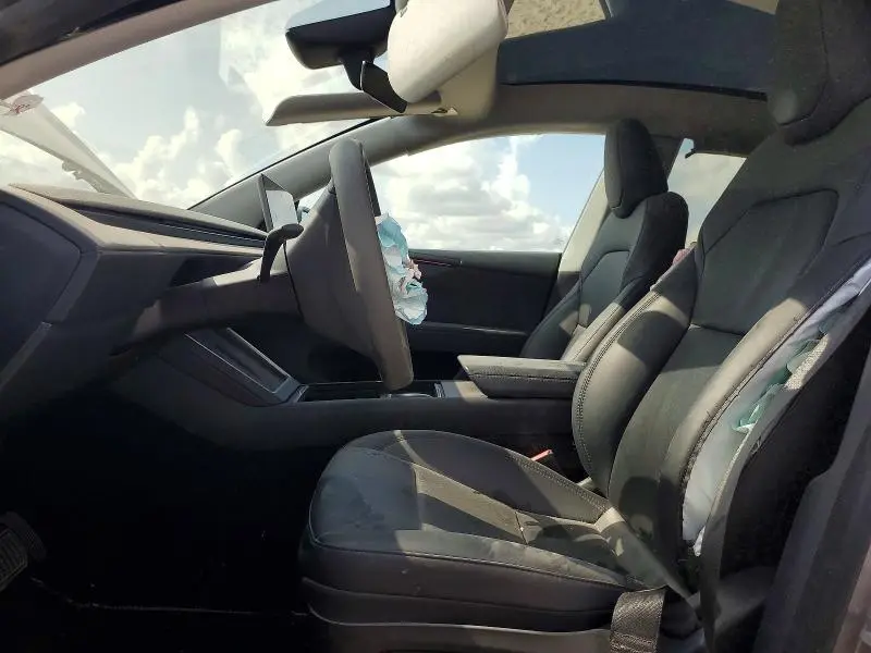 2026 TESLA MODEL Y   