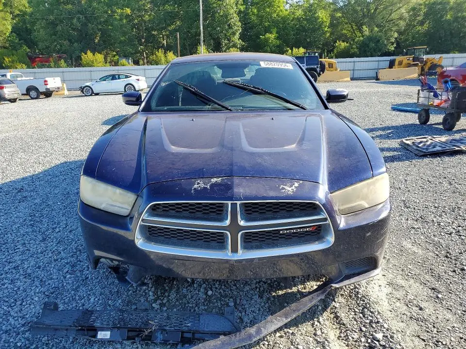 2013 DODGE CHARGER SE  