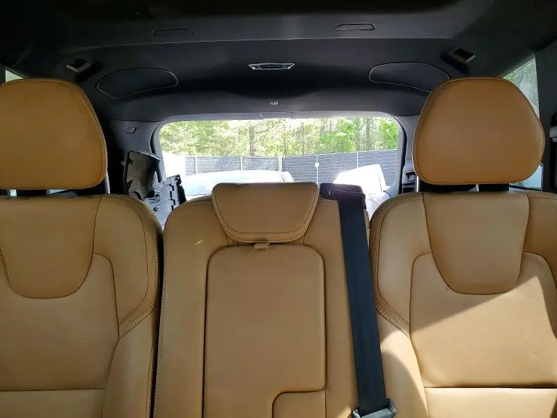 2018 VOLVO XC90 T6  