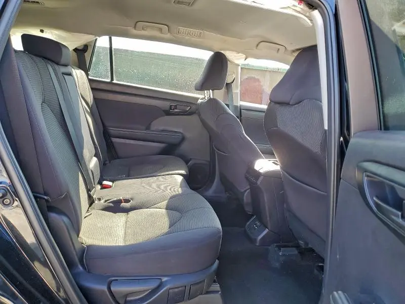 2021 TOYOTA HIGHLANDER L  