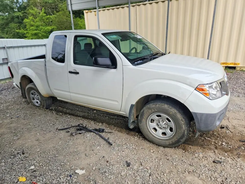 2018 NISSAN FRONTIER S  