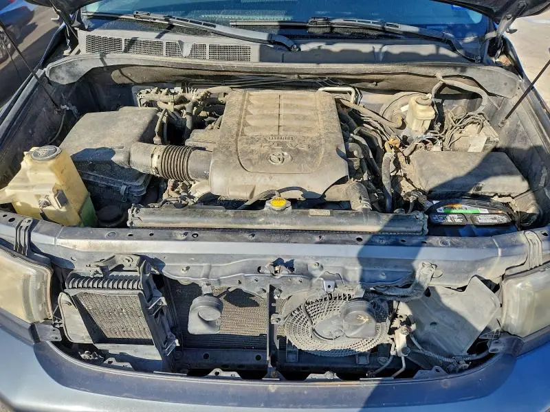 2010 TOYOTA SEQUOIA PLATINUM  