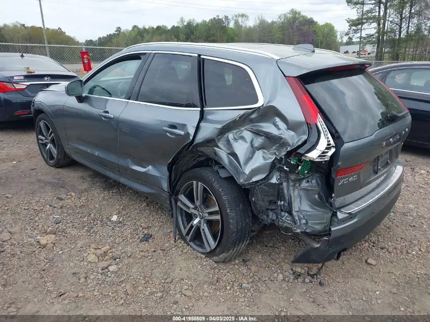 2020 VOLVO XC60 T5 MOMENTUM