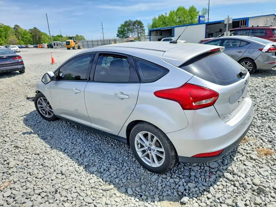 2017 FORD FOCUS SE  